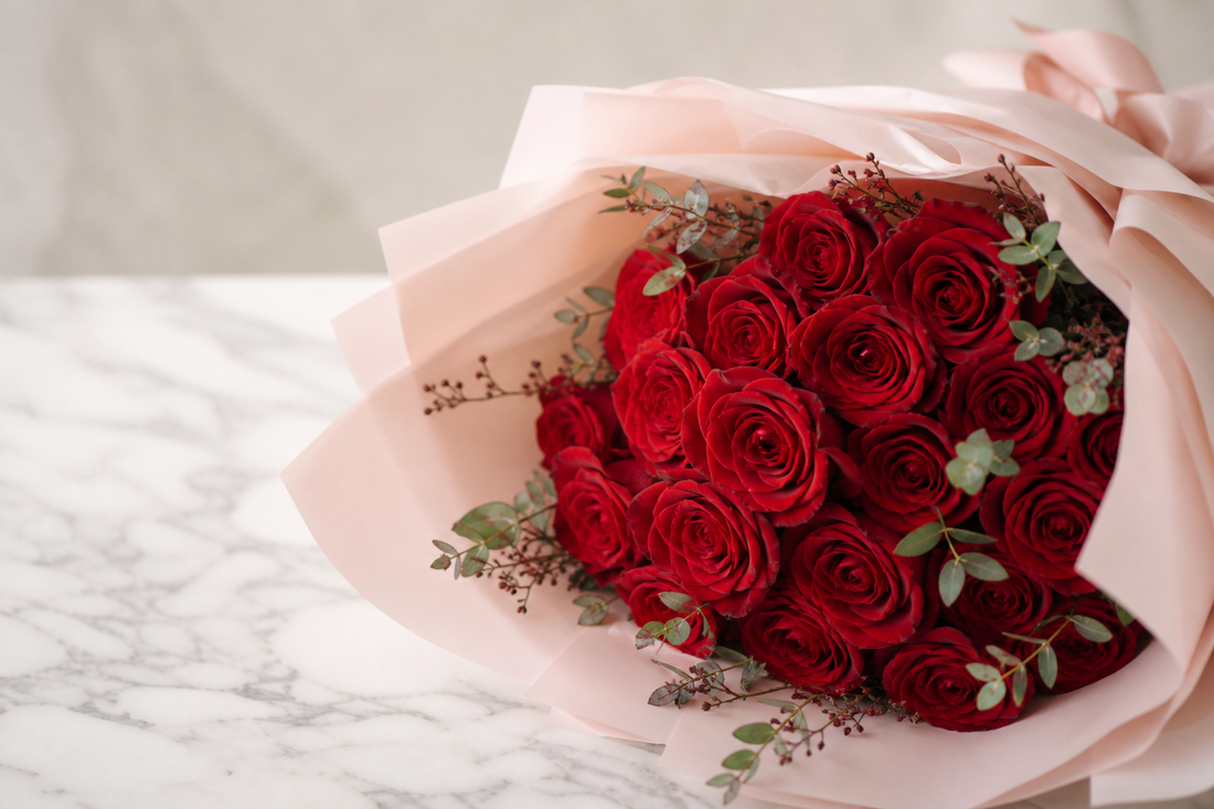 Red rose bouquet transparent pricing in Delhi