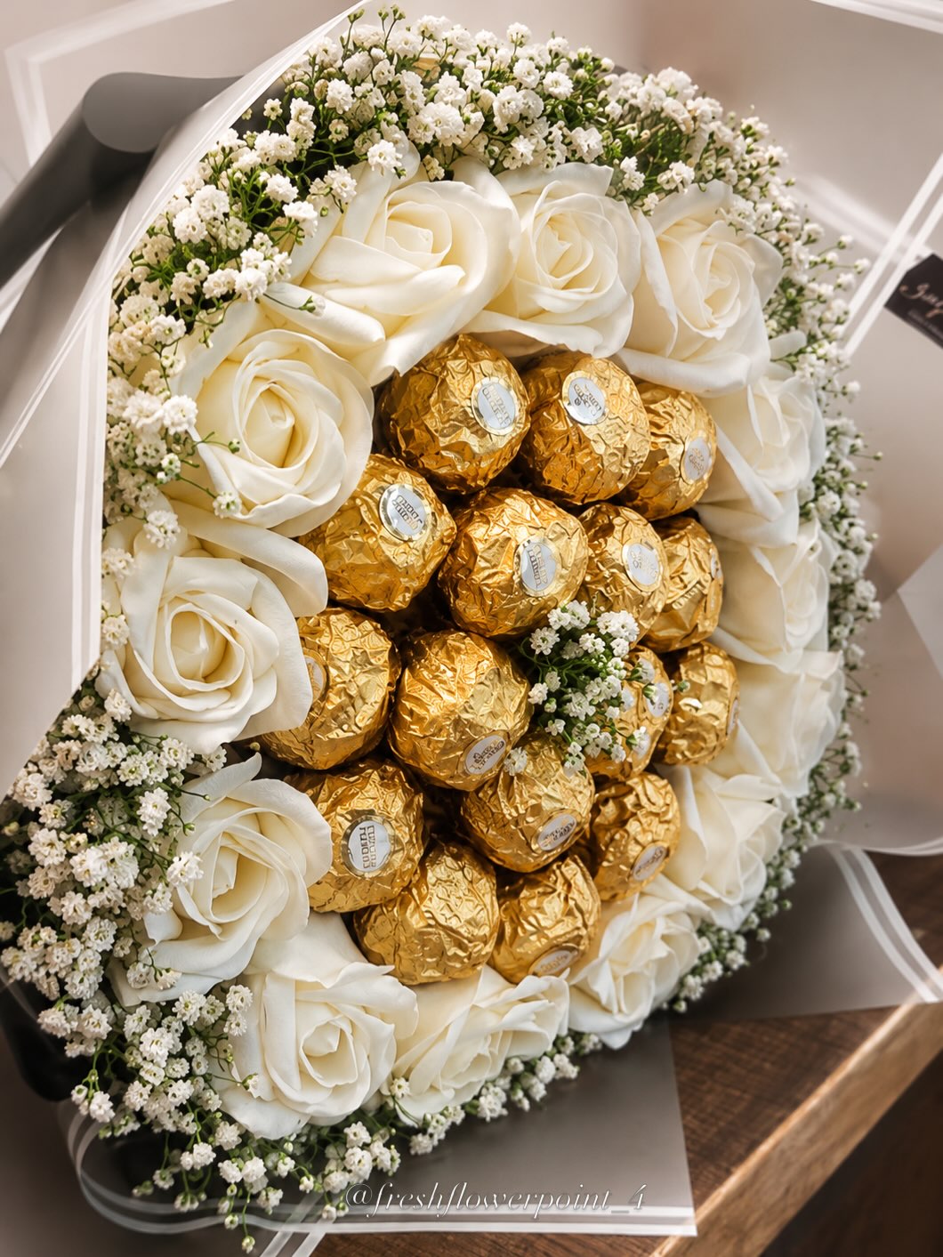 Ferrero Rocher Bouquet — front view — Fresh Flower Point